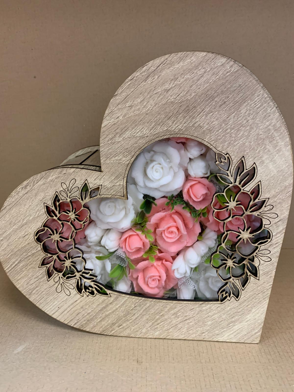 Цветя изработени с глицеринов ароматен сапун