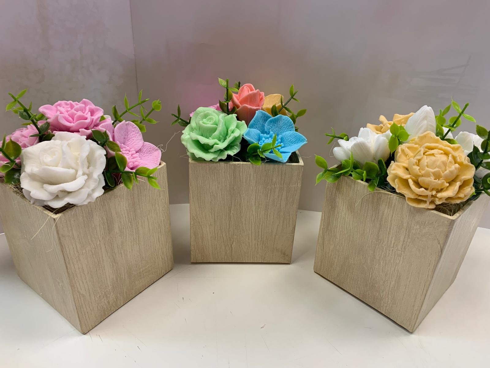 Цветя изработени с глицеринов ароматен сапун