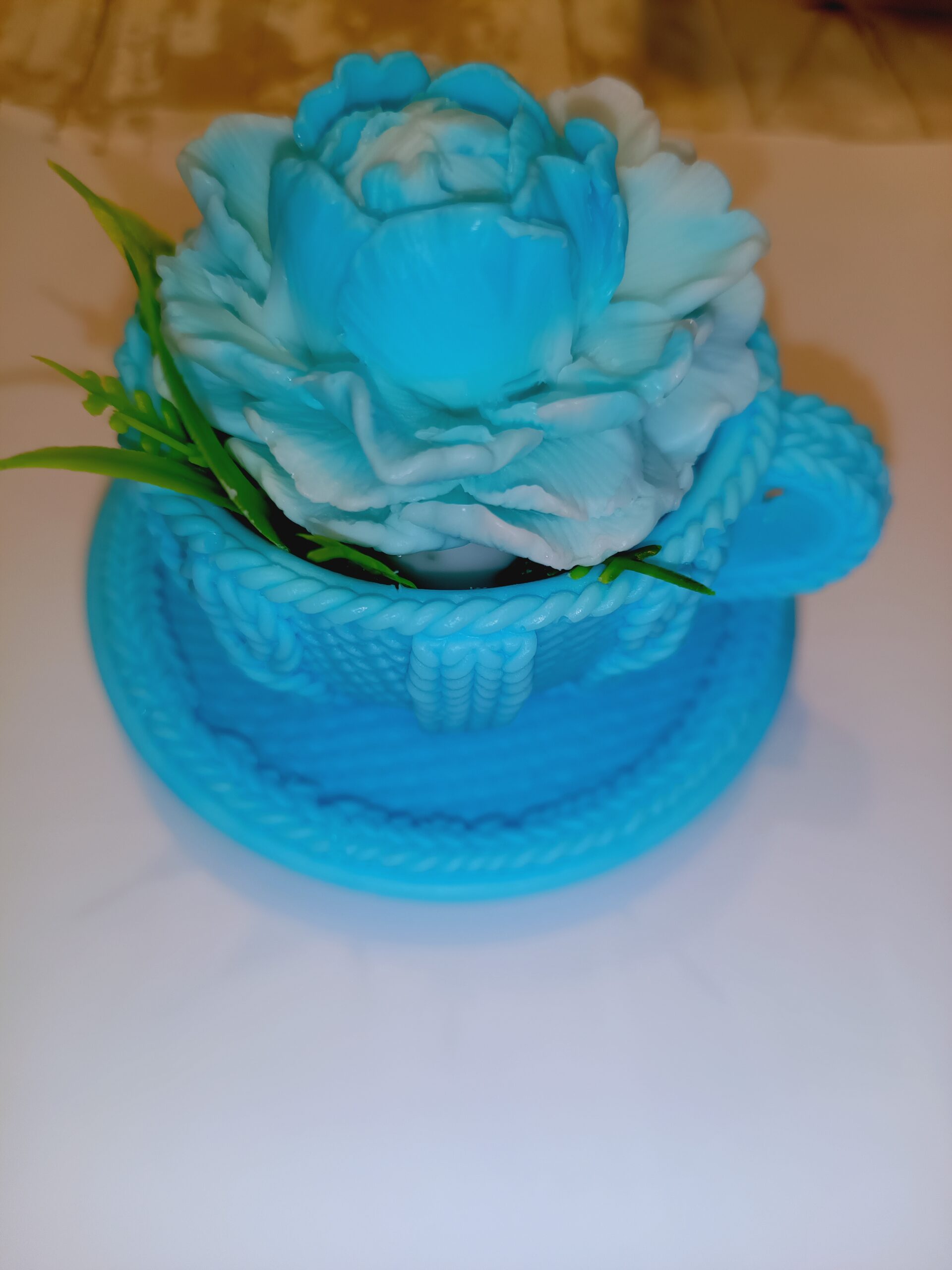 Цветя,чаша, изработени с глицеринов ароматен сапун